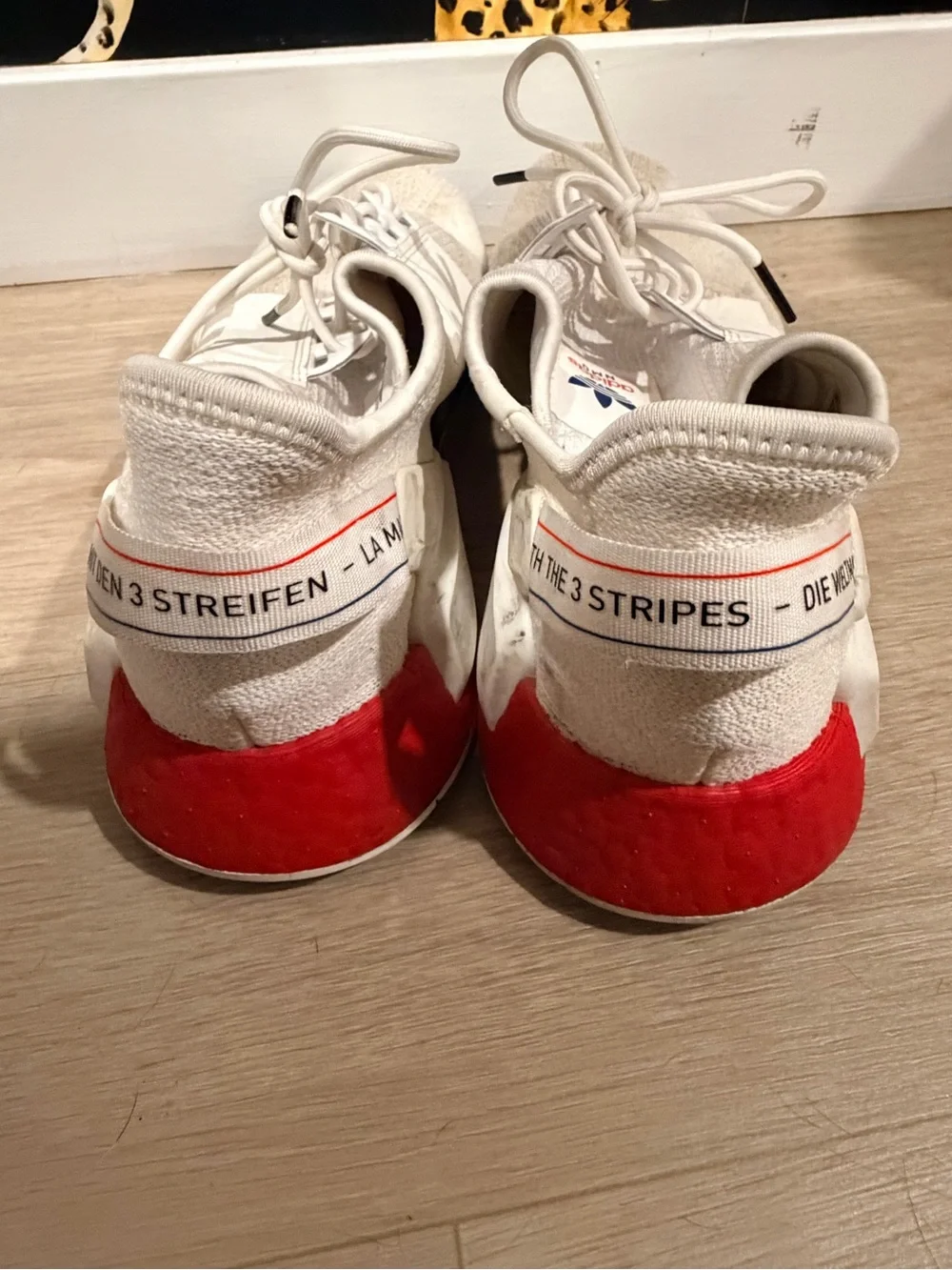adidas NMD R1 V2 white lush White Low-Top Sneakers with Blue & Red Accents size - Picture 5 of 13